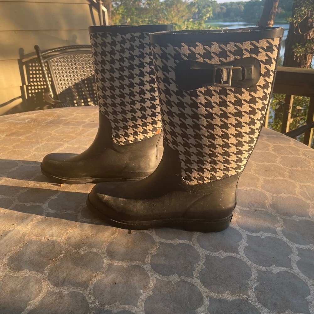 Boots by Dirty Laundry